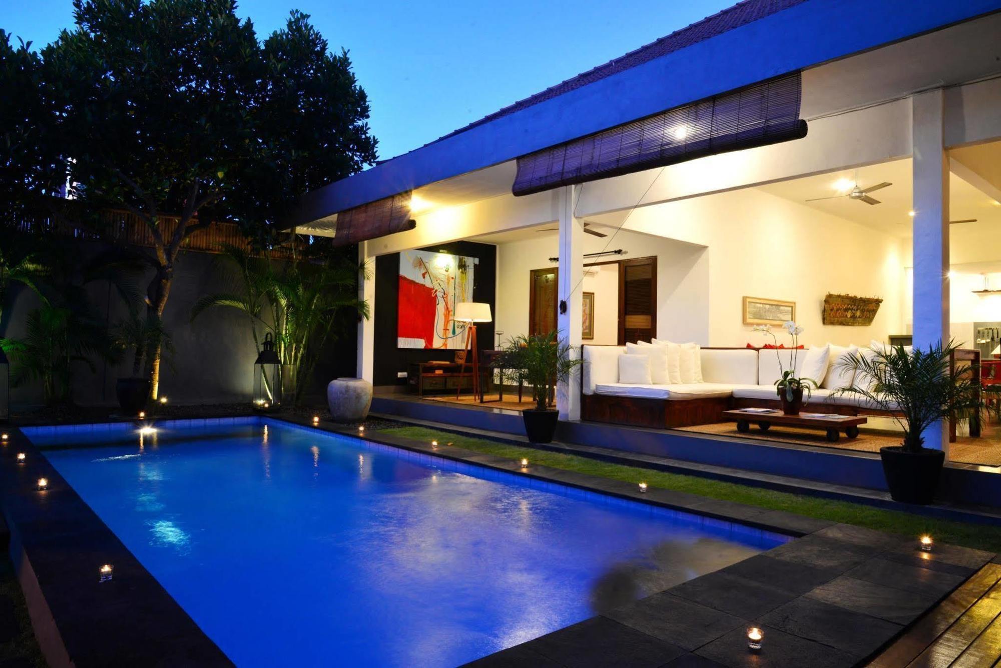 Villa Gayatri Seminyak Exterior foto